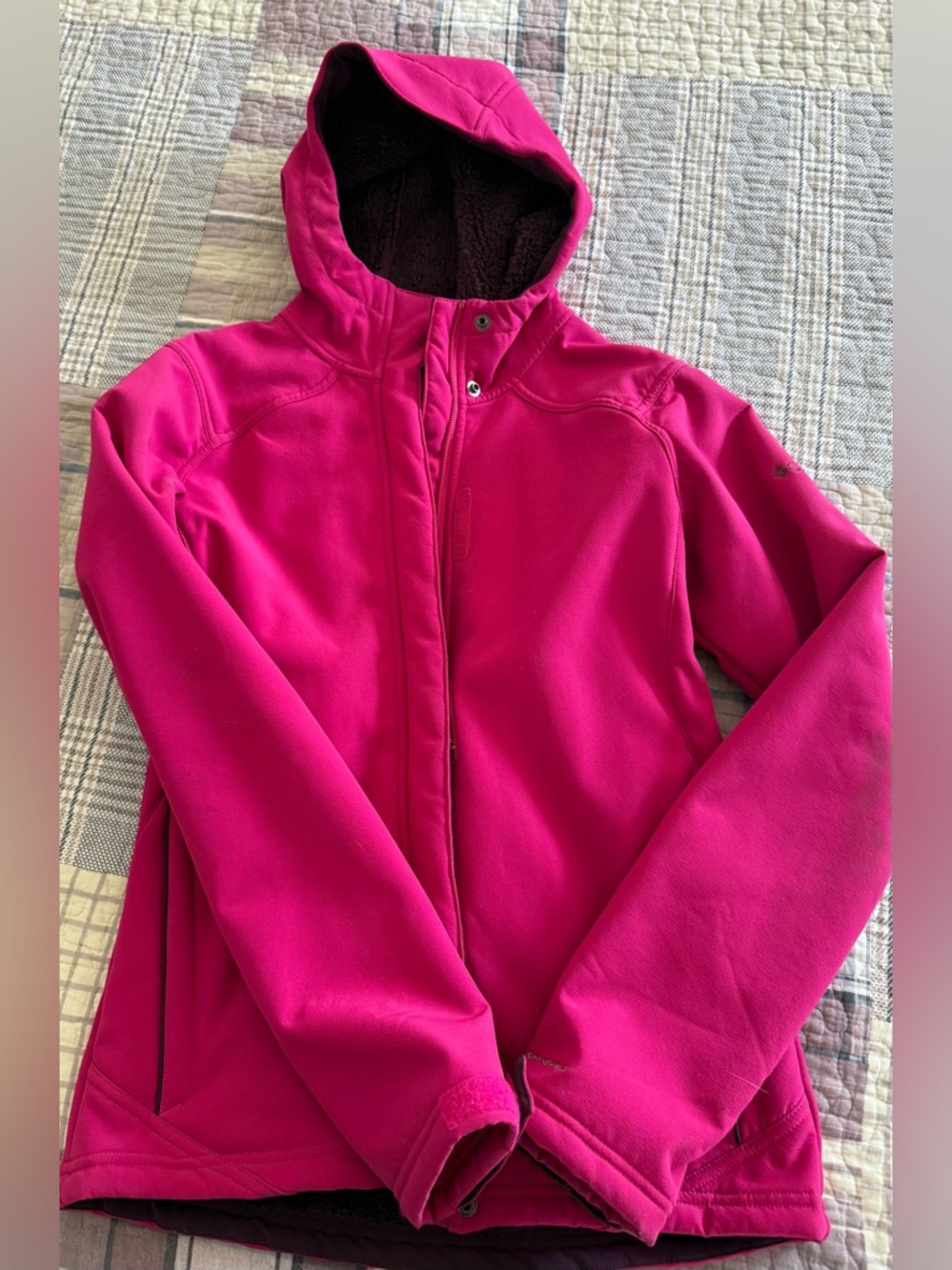 Girls Hot Pink Columbia Hooded Softshell Jacket - Youth 18-20.